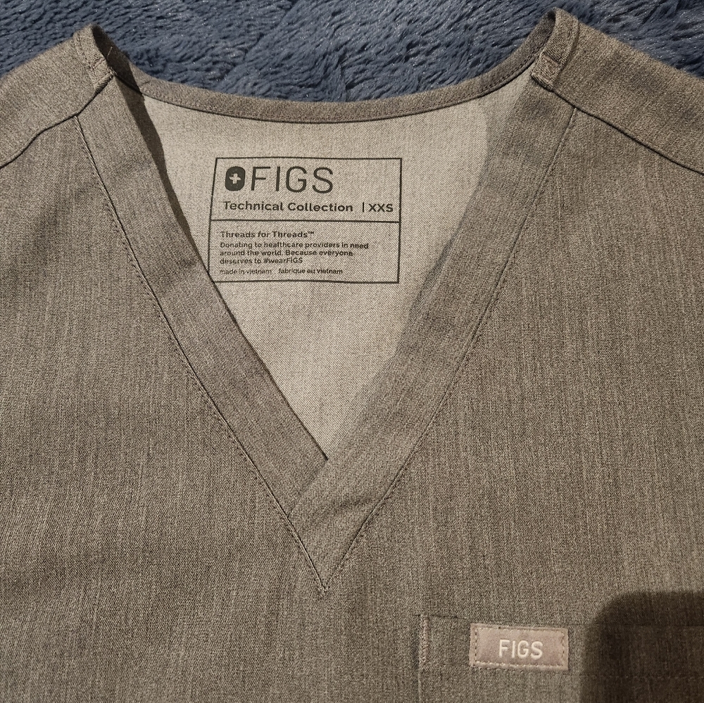 Figs Casma Top